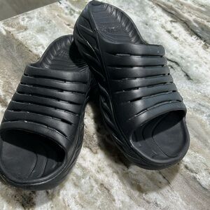 Hoka One One Recovery Slides 10